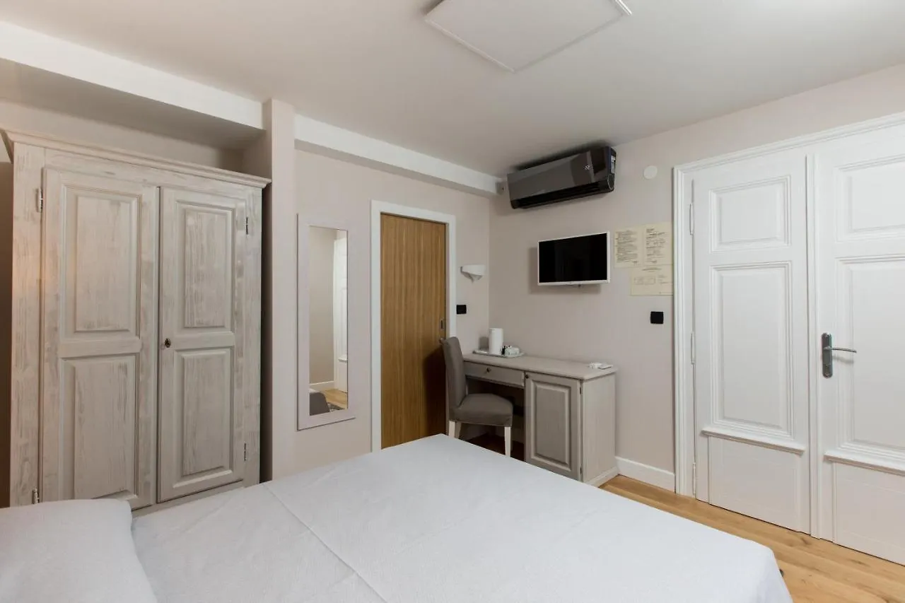 Bed & Breakfast Bed And Breakfast Villa Maria Lovran